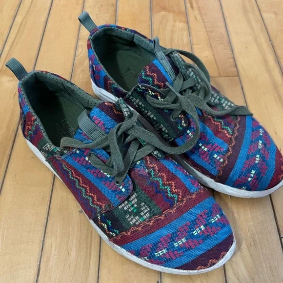 Aztec pattern - Picture 1 of 2